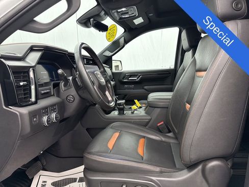 Used 2024 GMC Sierra 1500 AT4 w/ Technology Package AWD/4WD image 16
