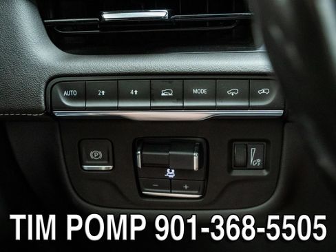 Used 2023 Cadillac Escalade ESV Premium Luxury AWD/4WD image 27