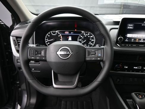 New 2026 Nissan Rogue SV image 32