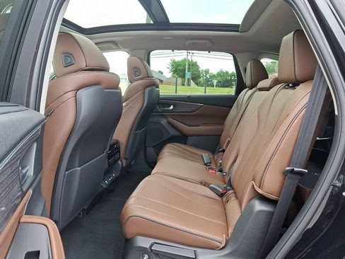 Used 2023 Acura MDX w/ Advance Package AWD/4WD image 10