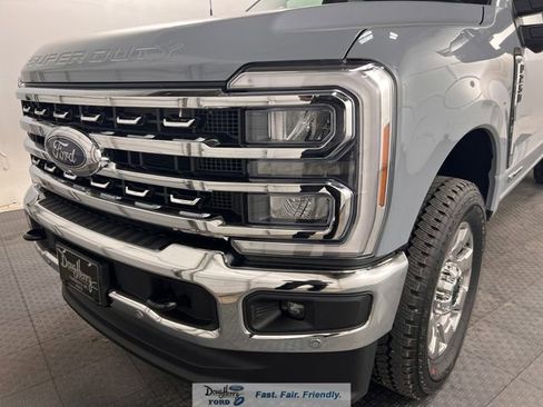 New 2026 Ford F250 4x4 Crew Cab Super Duty image 10