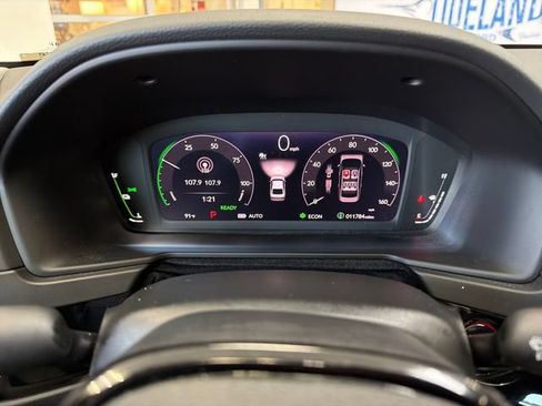 Used 2025 Honda Accord Touring image 16