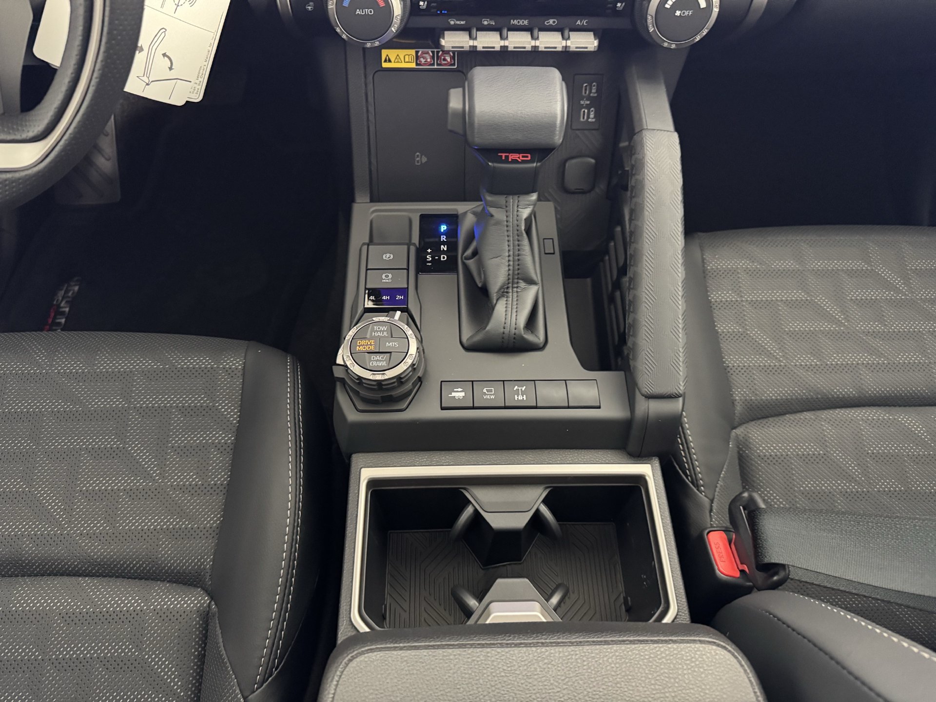 New 2026 Toyota 4Runner TRD Off-Road Premium w/ Tow Technology Package AWD/4WD image 9