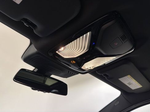 Used 2023 BMW X4 xDrive30i w/ Premium Package image 18