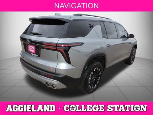 Certified 2025 Chevrolet Traverse Z71 w/ Enhanced Driving Package AWD/4WD image 4