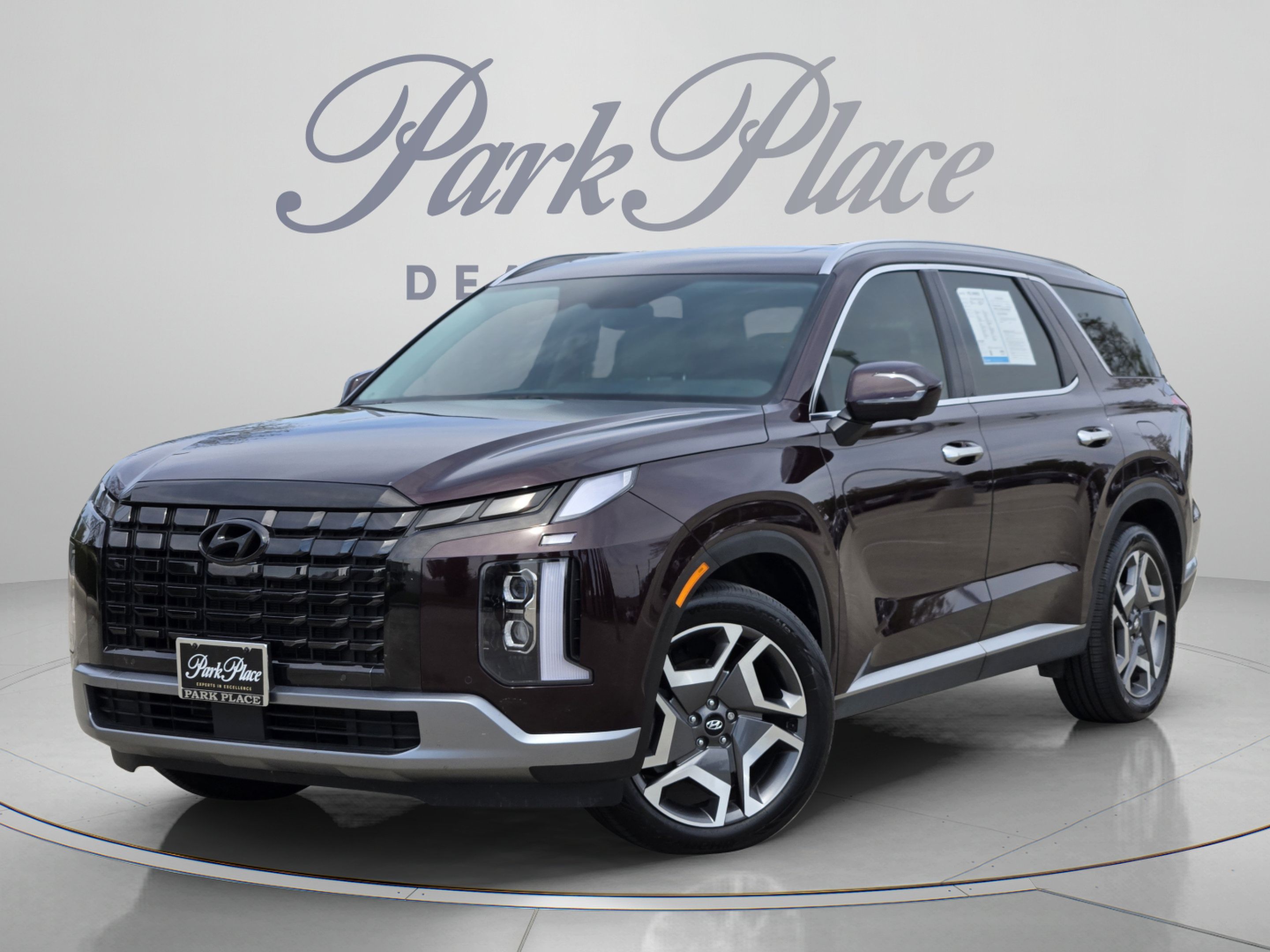 Used 2024 Hyundai Palisade Limited FWD image 1