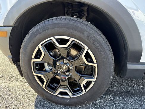 Used 2025 Ford Bronco Sport Outer Banks w/ Outer Banks Tech Package+ image 11