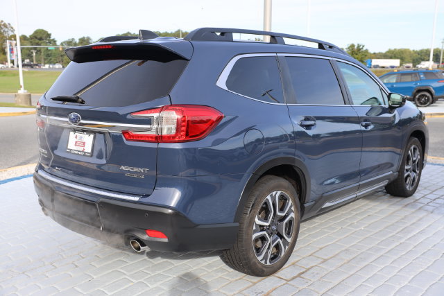 Used 2024 Subaru Ascent Limited w/ Technology Package AWD/4WD image 5