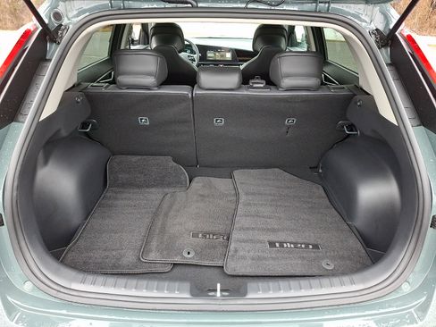 Used 2023 Kia Niro EX Touring image 33