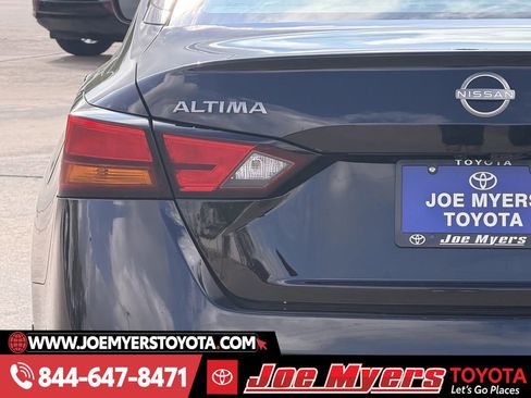 Used 2025 Nissan Altima 2.5 SR image 10