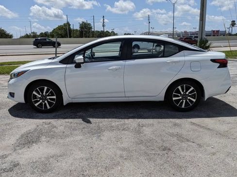 New 2025 Nissan Versa SR w/ Trunk Package FWD image 8