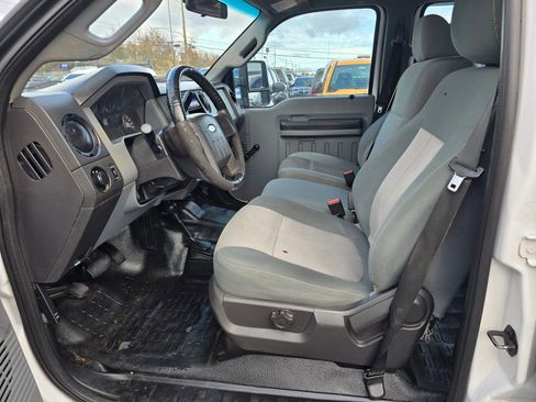Used 2013 Ford F250 XL image 20