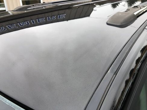 Used 2017 Dodge Grand Caravan SXT image 12