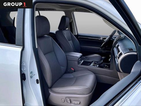 Certified 2020 Lexus GX 460 Premium AWD/4WD image 8