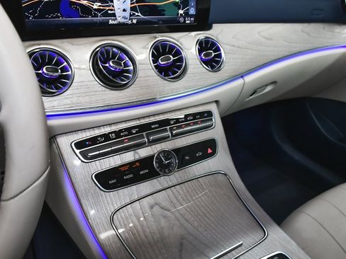 Used 2019 Mercedes-Benz E 450 4MATIC Cabriolet image 44