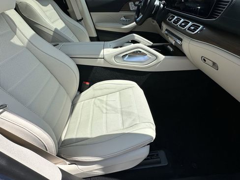 New 2026 Mercedes-Benz GLS 450 4MATIC image 15
