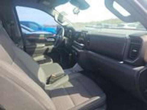 Used 2024 Chevrolet Silverado 1500 LT image 4