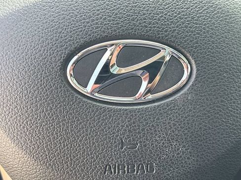 Certified 2023 Hyundai Santa Fe Limited FWD image 21