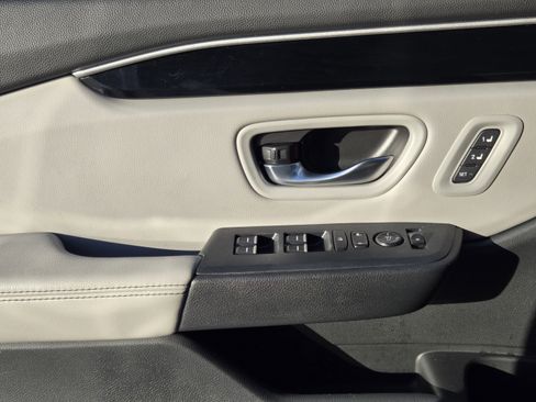 Used 2023 Honda Pilot EX-L image 19
