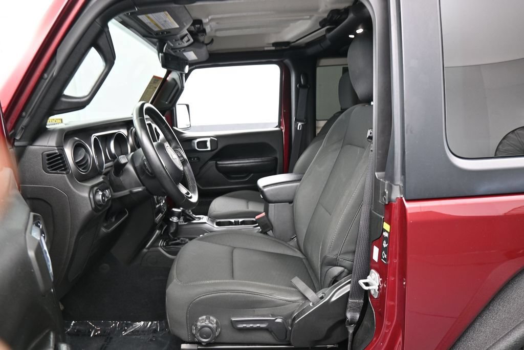Used 2022 Jeep Wrangler Sport AWD/4WD image 11