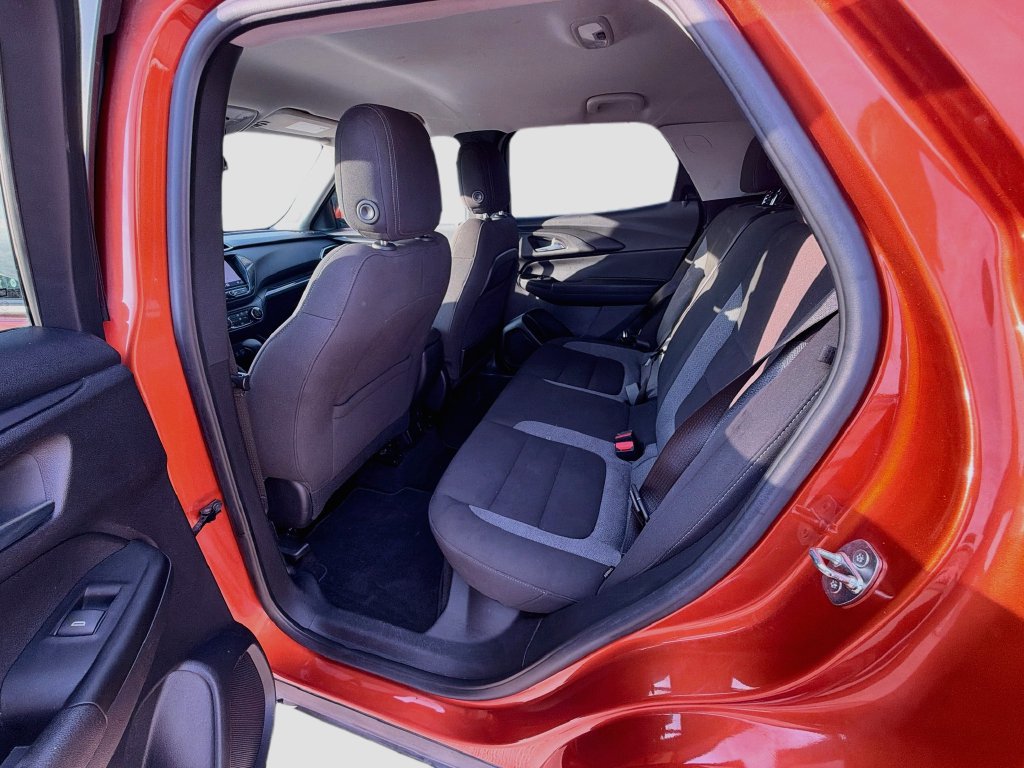 Used 2023 Chevrolet TrailBlazer LT w/ Convenience Package FWD image 23