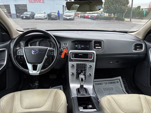 Used 2017 Volvo S60 T5 Dynamic w/ Vision Package image 20