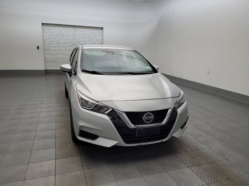 Used 2021 Nissan Versa SV image 14