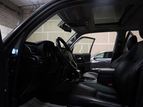 Used 2019 Toyota 4Runner TRD Off-Road Premium AWD/4WD image 10