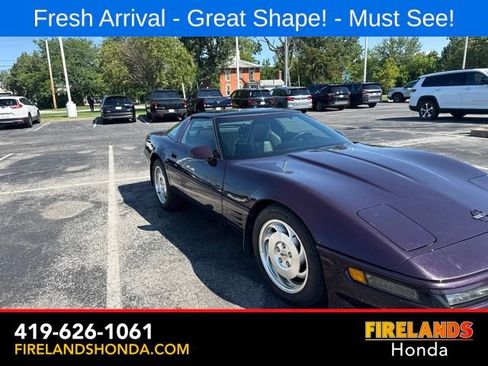 Used 1994 Chevrolet Corvette Coupe RWD image 4