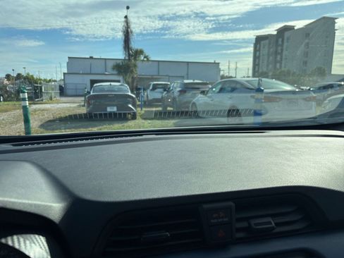 Used 2025 Nissan Versa SV image 17