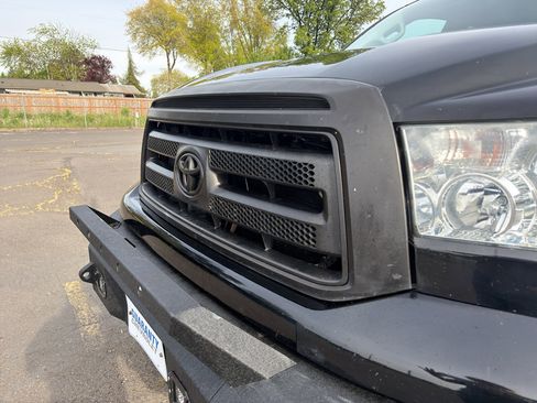 Used 2013 Toyota Tundra 4x4 Double Cab w/ Tow Pkg image 5