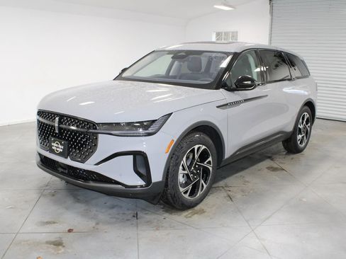 New 2026 Lincoln Nautilus Premier w/ Equipment Group 102A image 3