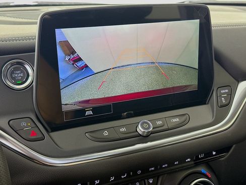 New 2026 Chevrolet Blazer LT w/ Convenience Package FWD image 16