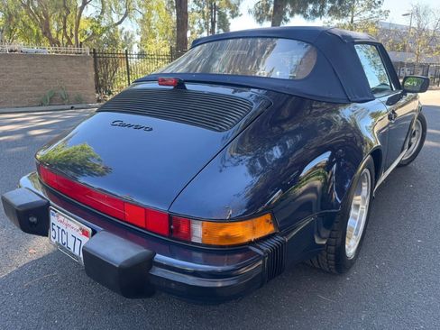 Used 1989 Porsche 911 Carrera RWD image 12