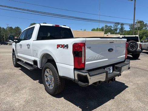 New 2026 Ford F250 Lariat w/ Chrome Package AWD/4WD image 7