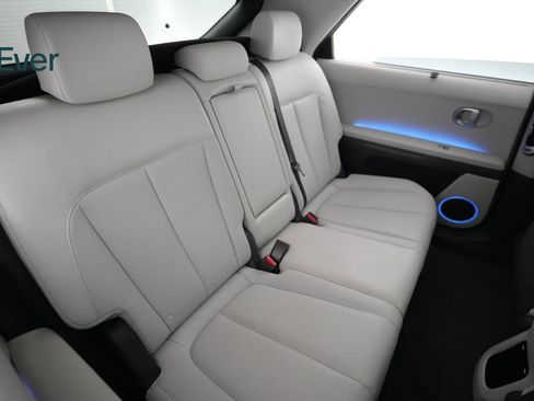 Used 2024 Hyundai Ioniq 5 Limited RWD image 5