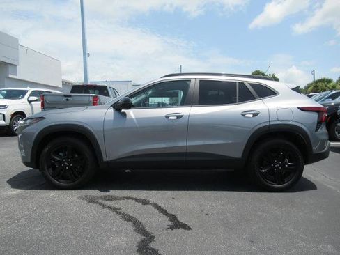 Used 2026 Chevrolet Trax ACTIV w/ Driver Confidence Package FWD image 2