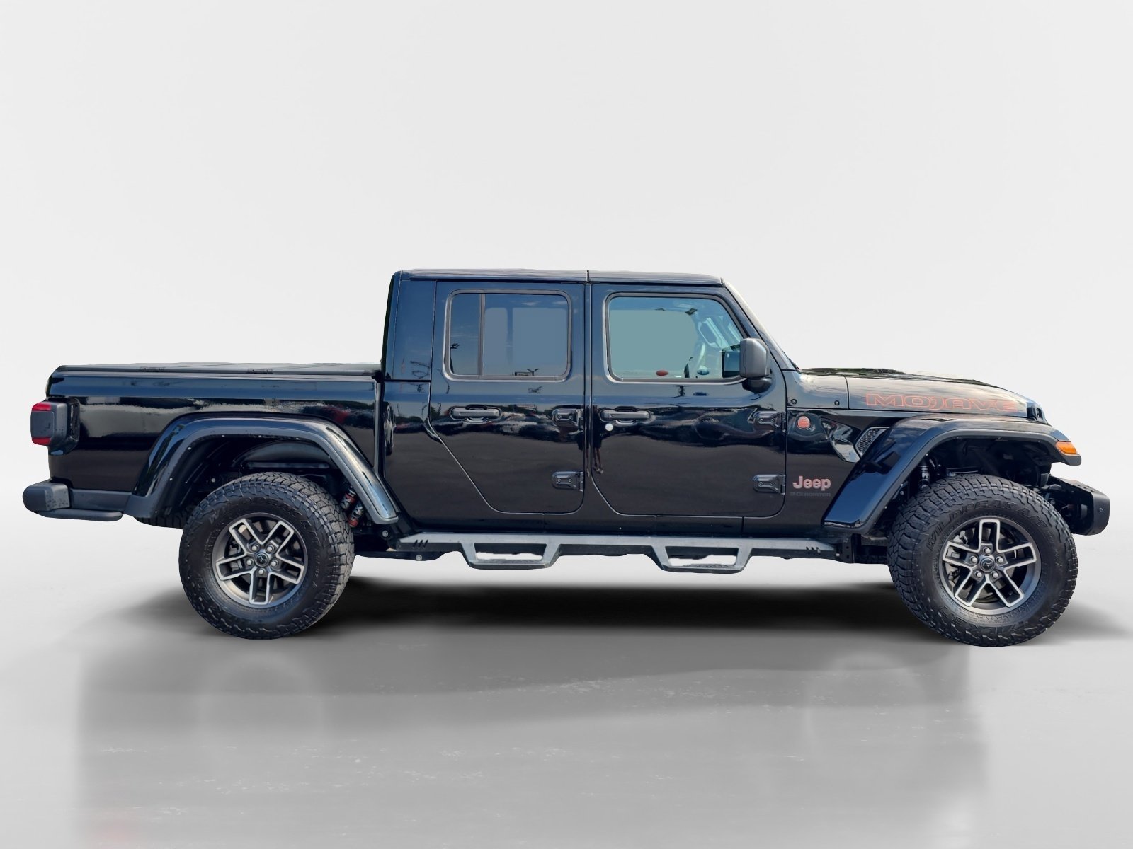 Used 2024 Jeep Gladiator Mojave AWD/4WD image 7