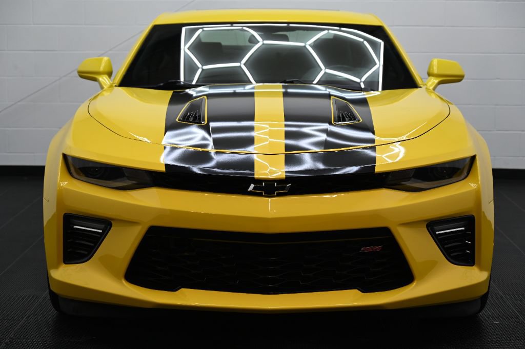 Used 2018 Chevrolet Camaro SS RWD image 7