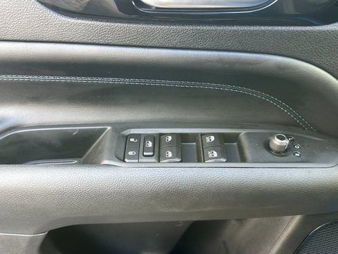 Certified 2026 Jeep Compass Latitude AWD/4WD image 11