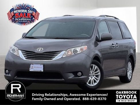Used 2014 Toyota Sienna XLE w/ XLE Premium Package FWD image 1