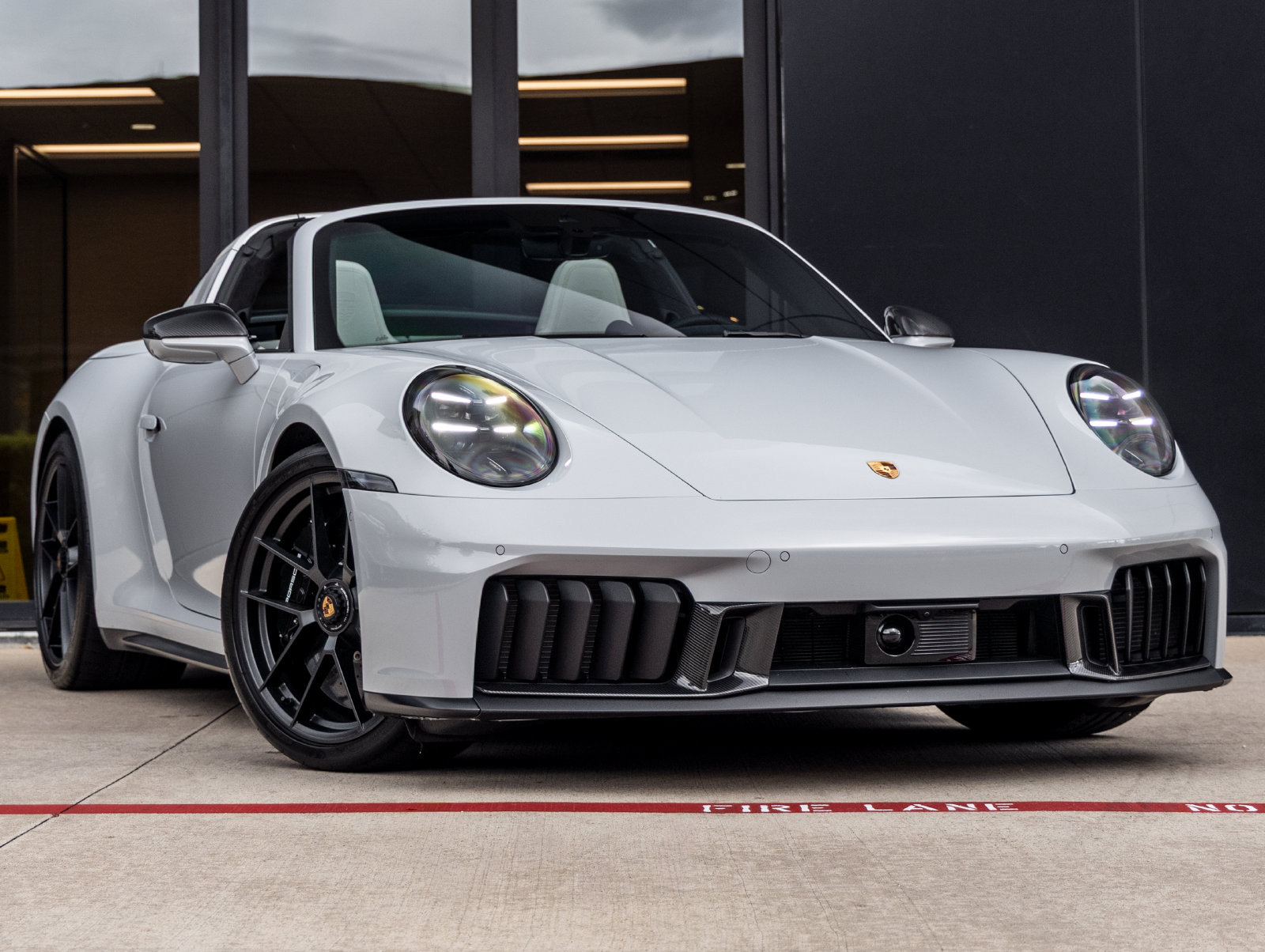 Used 2026 Porsche 911 Targa 4 GTS AWD/4WD image 6