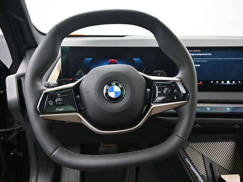 Used 2025 BMW X3 xDrive30i w/ Convenience Package image 11