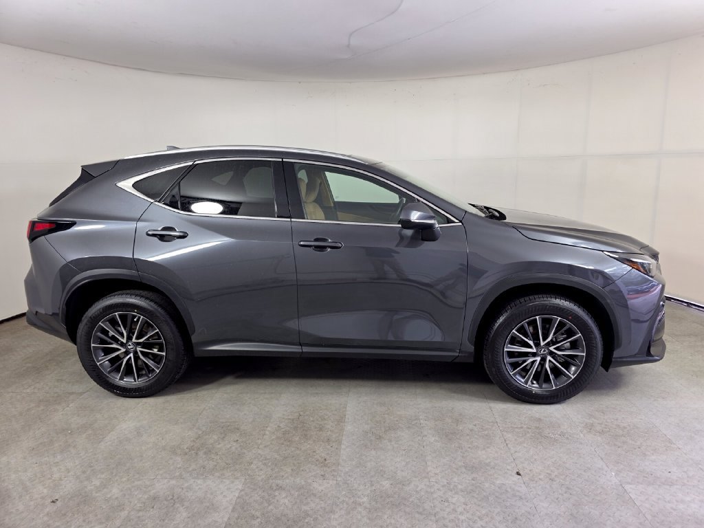 Used 2023 Lexus NX 350 AWD image 3