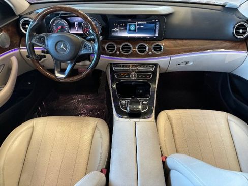 Used 2017 Mercedes-Benz E 400 4MATIC Wagon image 19