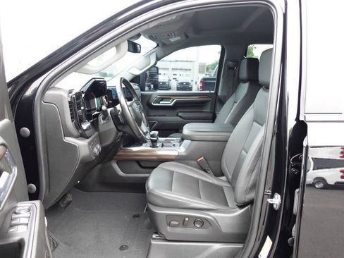 Used 2023 Chevrolet Silverado 1500 RST w/ True North Edition Plus AWD/4WD image 19