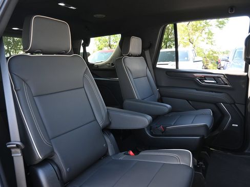 New 2026 GMC Yukon Elevation RWD image 25