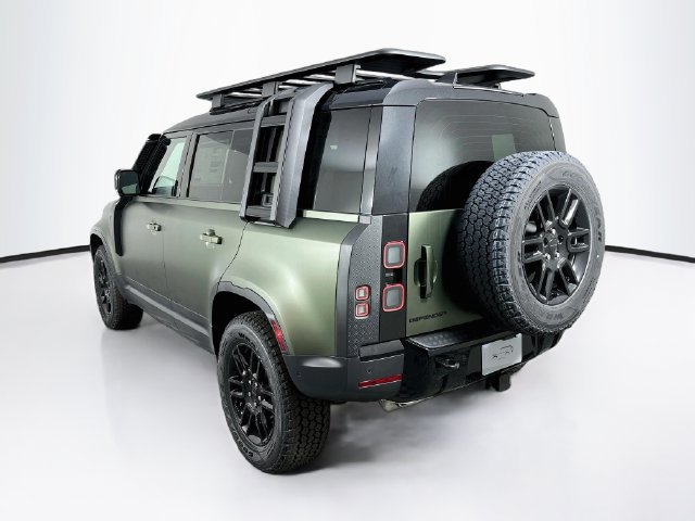 New 2026 Land Rover Defender 110 S AWD/4WD image 7