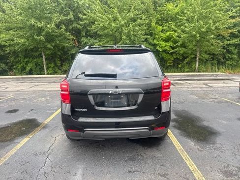 Used 2017 Chevrolet Equinox LT w/ Midnight Edition FWD image 4