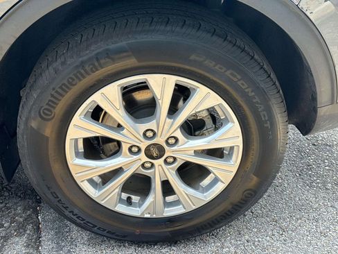 Used 2025 Ford Escape Active AWD/4WD image 5
